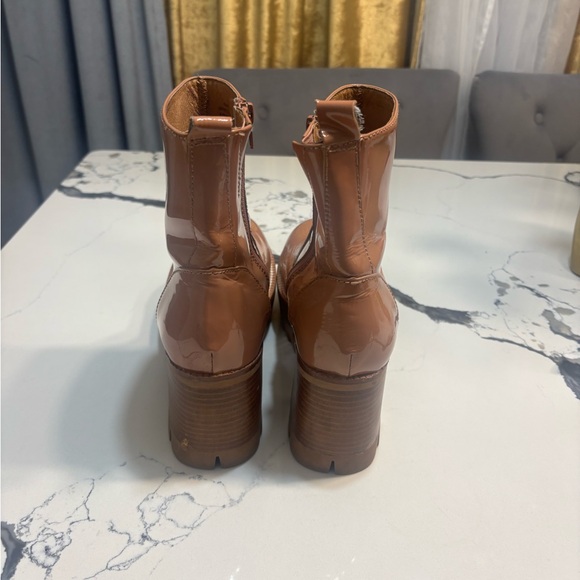 These Jeffrey Campbell are brand new and never worn, scratch on one heel. - Picture 3 of 5